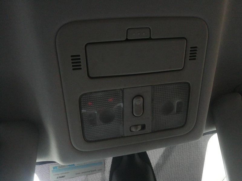 Recambio de luz interior para renault koleos dynamique pack2 referencia OEM IAM   