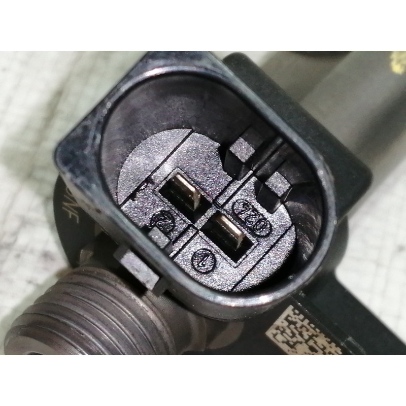 Recambio de inyector para bmw serie 5 lim. (f10) 535d referencia OEM IAM 782346101 A2R3BNF 