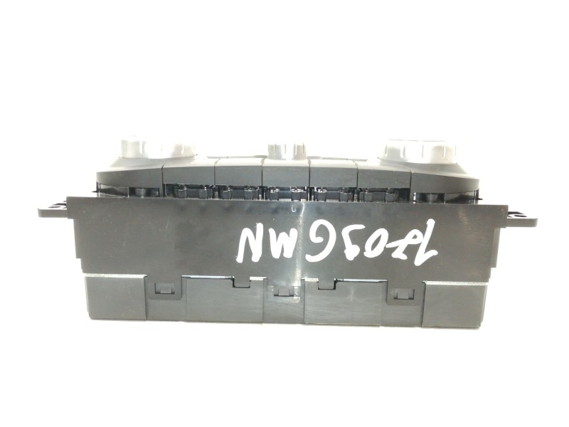 Recambio de mando calefaccion / aire acondicionado para renault koleos dynamique pack2 referencia OEM IAM 27500JY76C 5037225411B