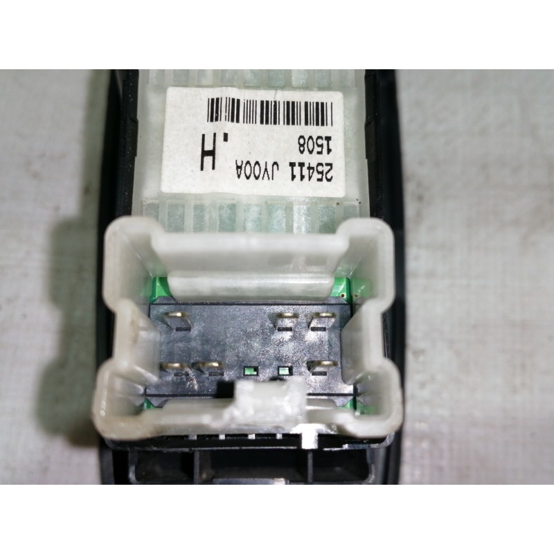 Recambio de mando elevalunas trasero derecho para renault koleos dynamique pack2 referencia OEM IAM 25411JY00A  