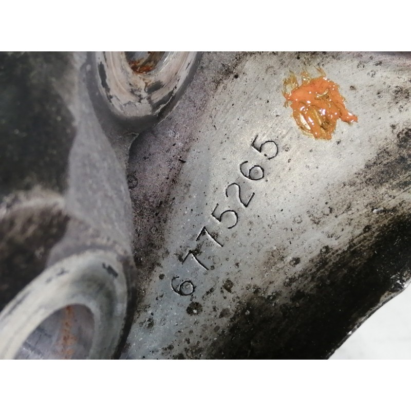 Recambio de mangueta delantera izquierda para bmw serie 5 lim. (f10) 535d referencia OEM IAM 6775265  