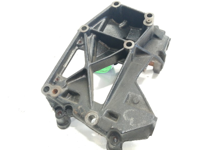 Recambio de soporte alternador para peugeot 307 cc (s1) 2.0 referencia OEM IAM   