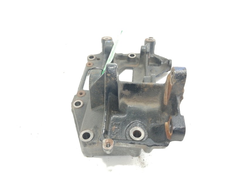 Recambio de soporte alternador para peugeot 307 cc (s1) 2.0 referencia OEM IAM   