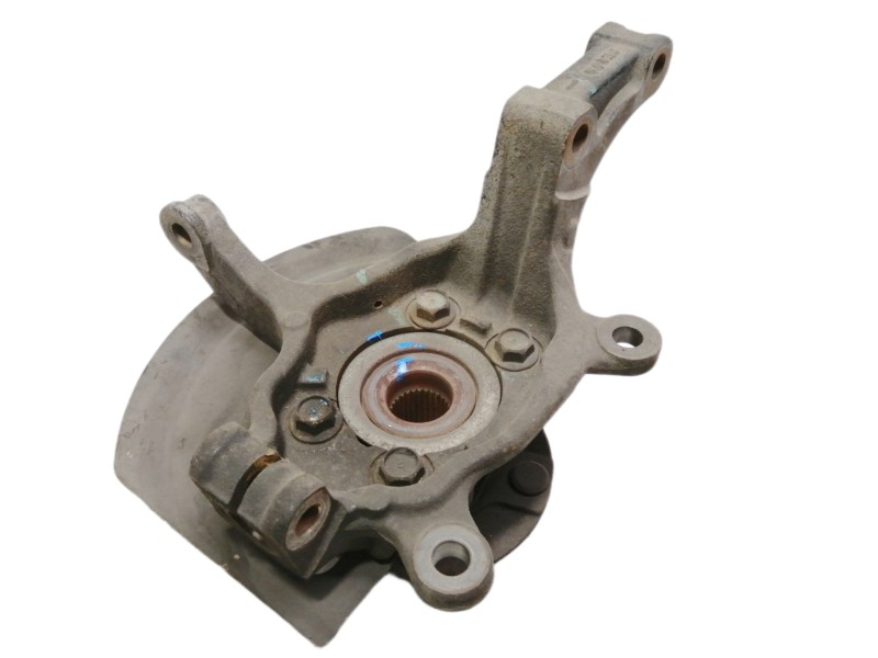 Recambio de mangueta delantera izquierda para renault koleos dynamique pack2 referencia OEM IAM   