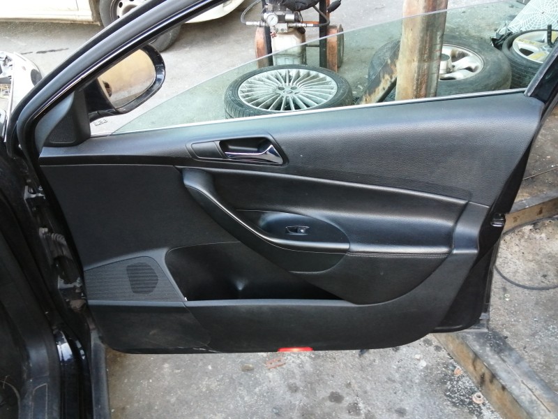 Recambio de guarnecido puerta delantera derecha para volkswagen passat berlina (3c2) trendline referencia OEM IAM 3C1867012  