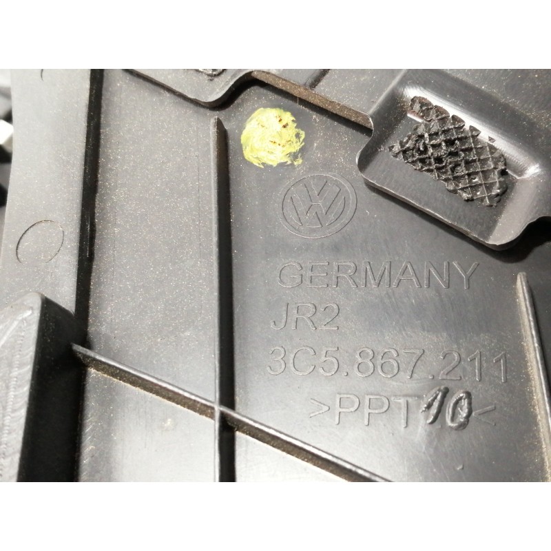 Recambio de guarnecido puerta trasera izquierda para volkswagen passat berlina (3c2) trendline referencia OEM IAM 3C5867211 1970