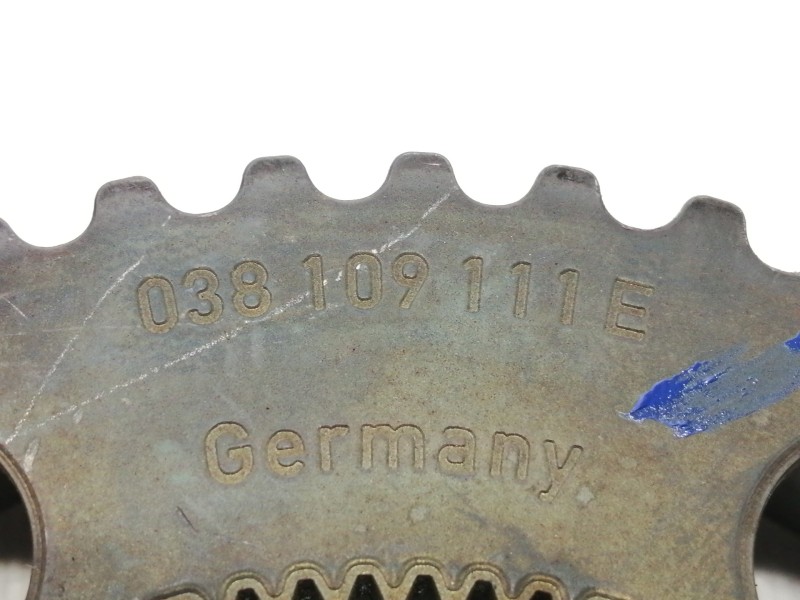 Recambio de polea arbol levas para volkswagen passat berlina (3c2) trendline referencia OEM IAM 038109111E  
