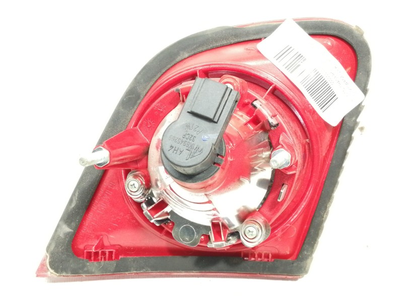 Recambio de piloto trasero derecho interior para volkswagen passat berlina (3c2) trendline referencia OEM IAM 3C5945094  