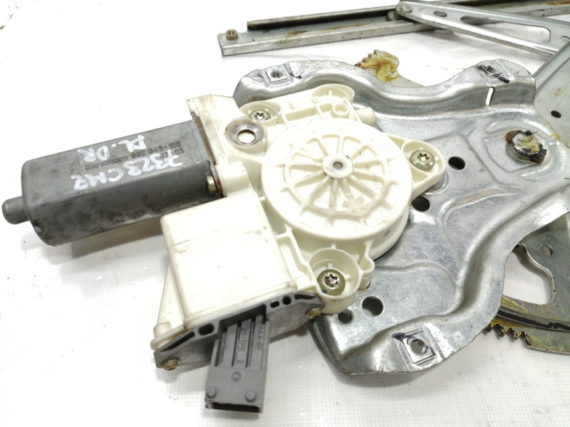 Recambio de elevalunas delantero derecho para toyota avensis wagon (t25) 1.8 sol referencia OEM IAM 6981005050 992046100 