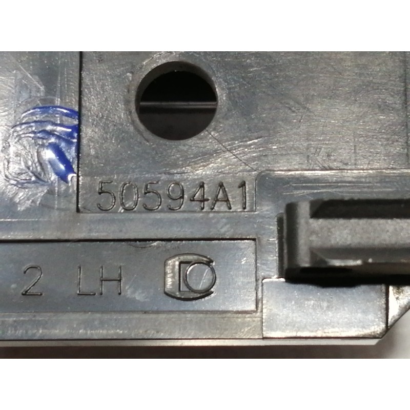 Recambio de maneta interior delantera izquierda para toyota avensis wagon (t25) 1.8 sol referencia OEM IAM 50594A1  