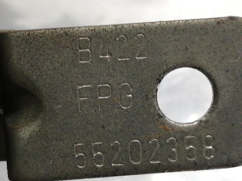 Recambio de soporte bomba inyeccion para opel vectra c berlina elegance referencia OEM IAM 55187918  