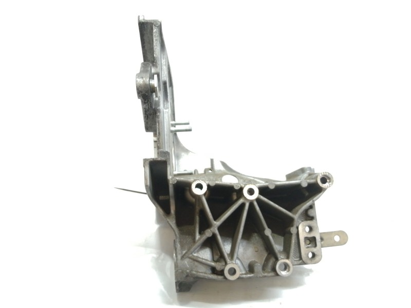 Recambio de soporte bomba inyeccion para opel vectra c berlina elegance referencia OEM IAM 55187918  