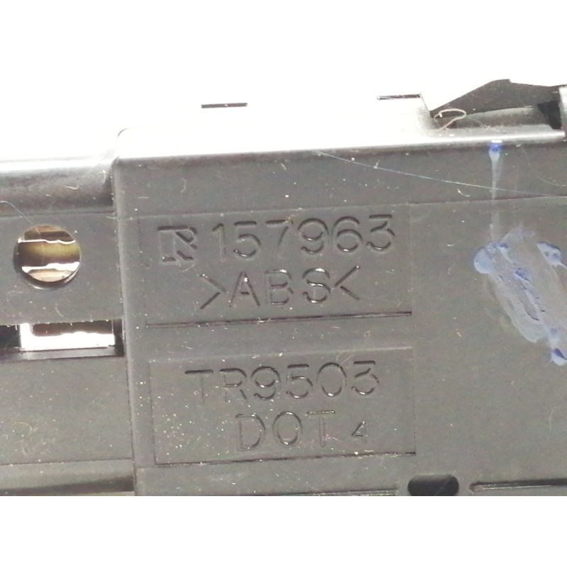 Recambio de warning para toyota avensis wagon (t25) 1.8 sol referencia OEM IAM 157963 TR9503 