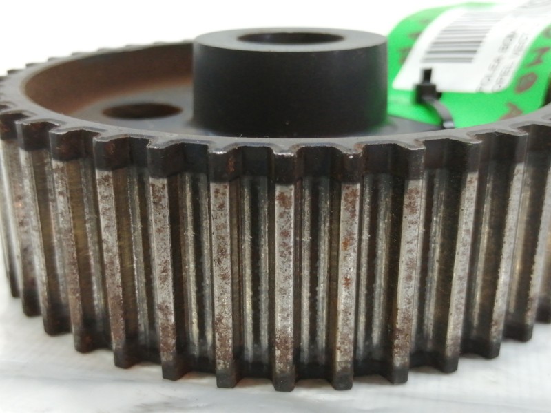 Recambio de polea bomba inyectora para opel vectra c berlina elegance referencia OEM IAM 46517943  