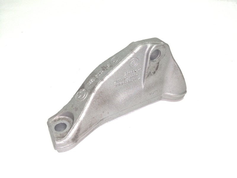 Recambio de soporte bomba inyeccion para bmw serie 1 coupe (e82) 118d referencia OEM IAM 13517804376 24168110 