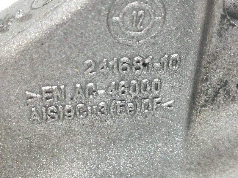 Recambio de soporte bomba inyeccion para bmw serie 1 coupe (e82) 118d referencia OEM IAM 13517804376 24168110 