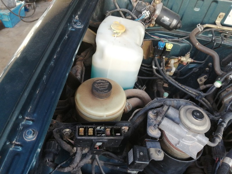 Recambio de deposito expansion para ford ranger (er) cabina doblea 4x4 referencia OEM IAM TG823021118  