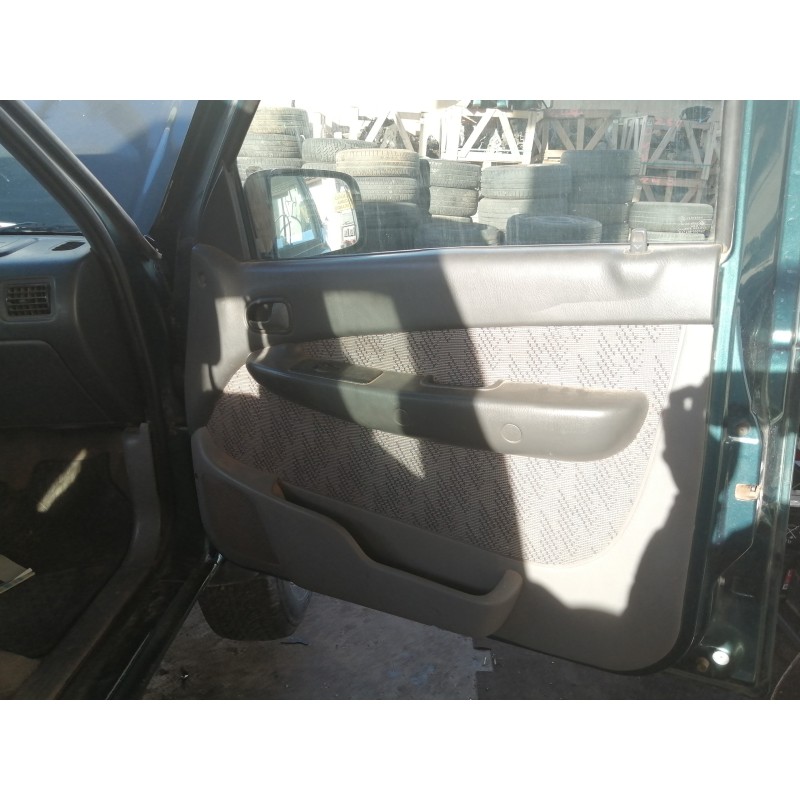 Recambio de guarnecido puerta delantera derecha para ford ranger (er) cabina doblea 4x4 referencia OEM IAM UH716843X  