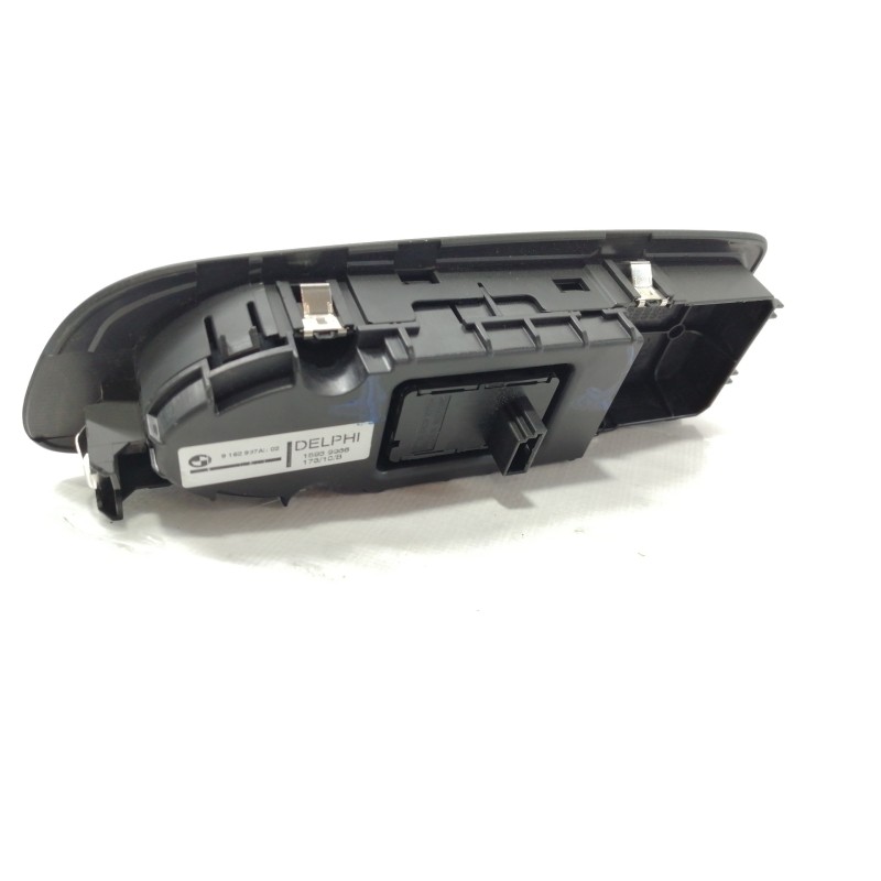 Recambio de mando elevalunas delantero derecho para bmw serie 1 coupe (e82) 118d referencia OEM IAM 15939966  