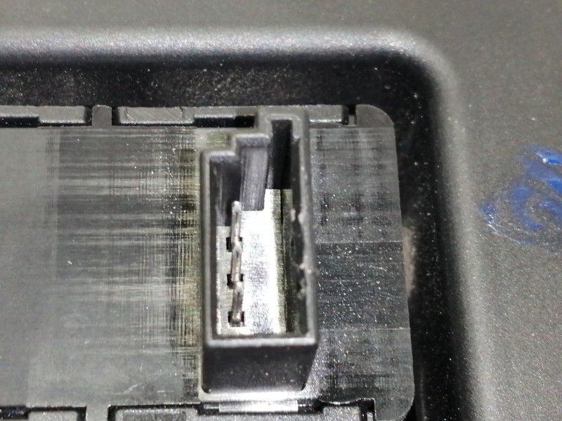 Recambio de mando elevalunas delantero derecho para bmw serie 1 coupe (e82) 118d referencia OEM IAM 15939966  