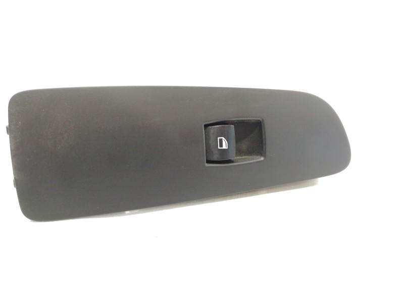 Recambio de mando elevalunas delantero derecho para bmw serie 1 coupe (e82) 118d referencia OEM IAM 15939966  