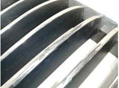 Recambio de rejilla delantera para bmw serie 5 lim. (f10) 535d referencia OEM IAM 51137200727 51137261355 / 51137203649 18801310 2