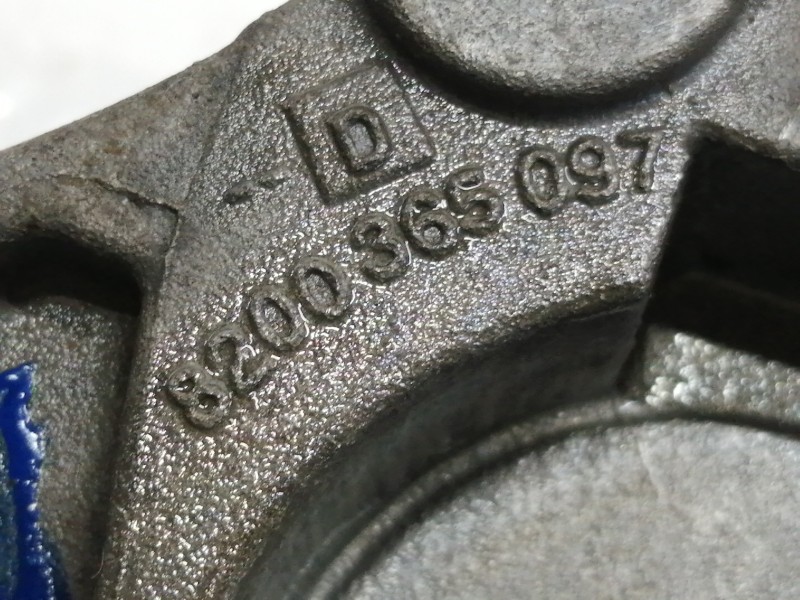 Recambio de soporte alternador para renault scenic ii authentique referencia OEM IAM 8200365097  