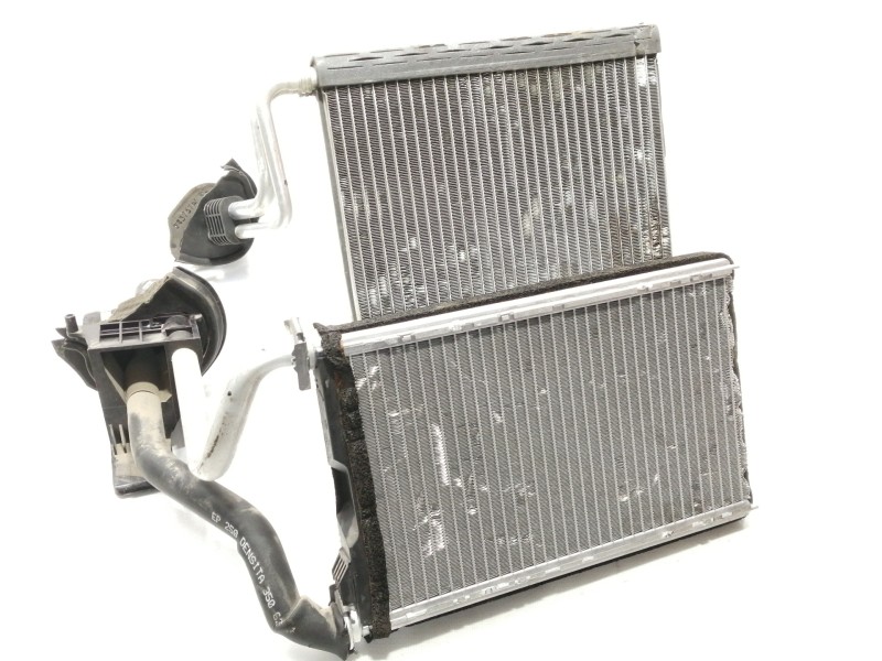 Recambio de radiador calefaccion / aire acondicionado para bmw serie 3 berlina (e90) 320d referencia OEM IAM 985474  