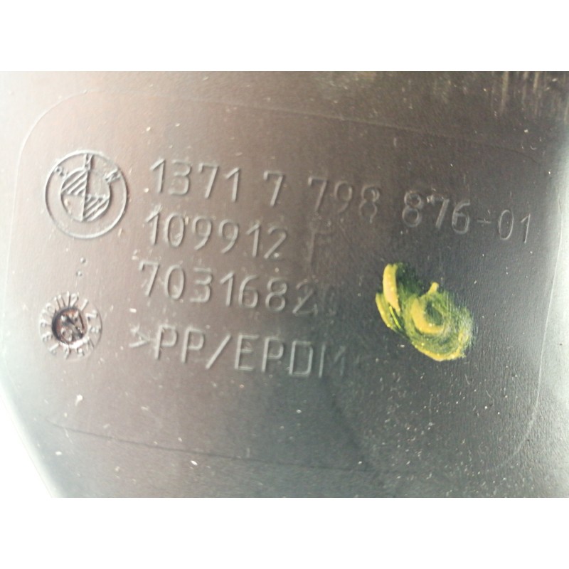 Recambio de filtro aire para bmw serie 3 berlina (e90) 320d referencia OEM IAM 13717797467  