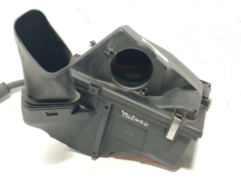 Recambio de filtro aire para bmw serie 3 berlina (e90) 320d referencia OEM IAM 13717797467  