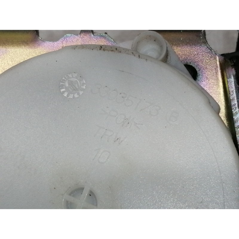 Recambio de cinturon seguridad delantero derecho para bmw serie 3 berlina (e90) 320d referencia OEM IAM 330598493  