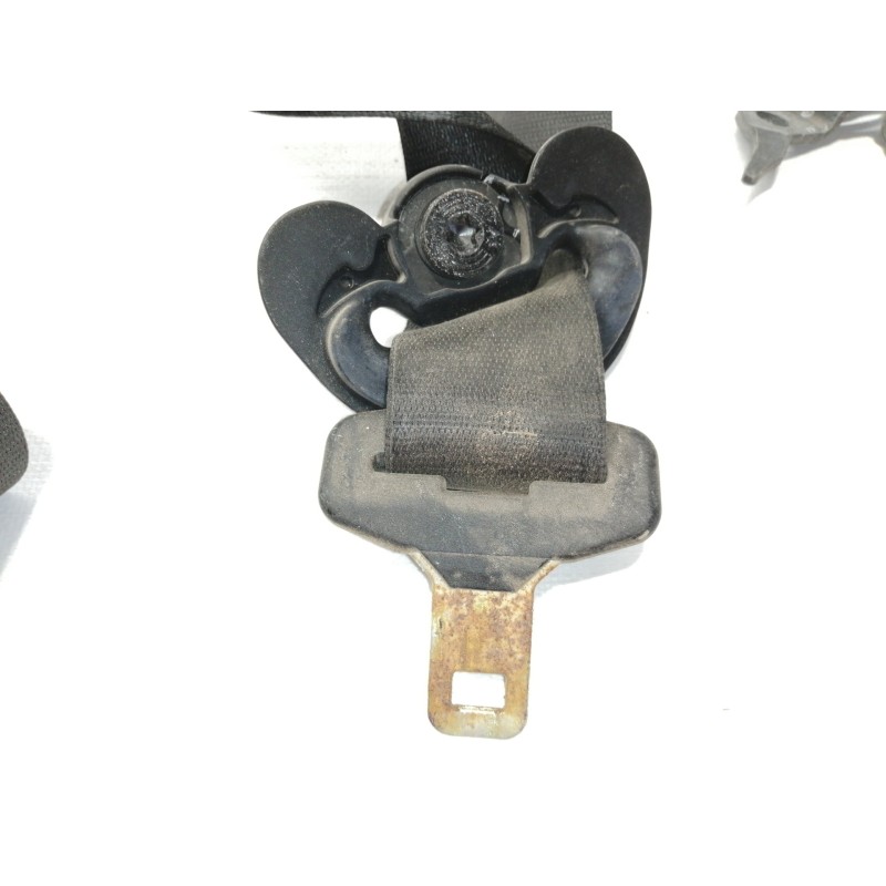 Recambio de cinturon seguridad delantero derecho para bmw serie 3 berlina (e90) 320d referencia OEM IAM 330598493  