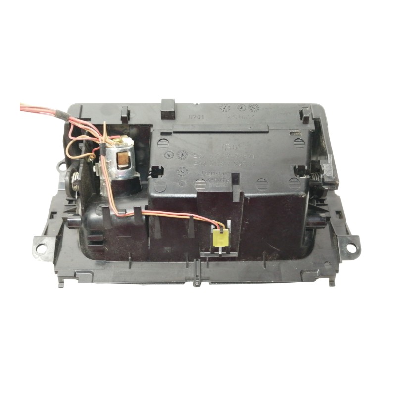 Recambio de cenicero para bmw serie 3 berlina (e90) 320d referencia OEM IAM   