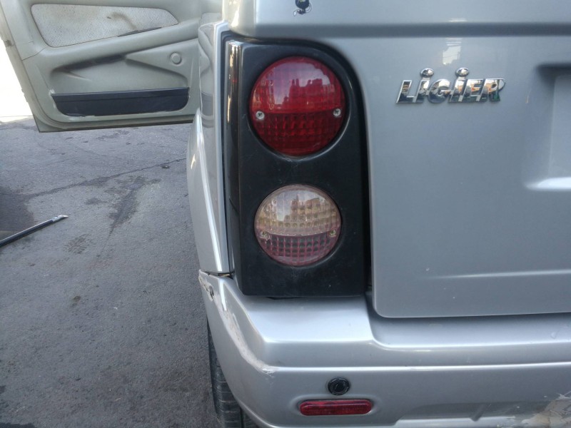 Recambio de piloto trasero izquierdo para ligier js20 referencia OEM IAM 5372  