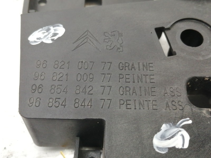 Recambio de maneta exterior lateral izquierda para citroën berlingo cuadro sx referencia OEM IAM 9682100777  