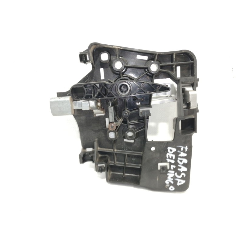 Recambio de maneta exterior lateral izquierda para citroën berlingo cuadro sx referencia OEM IAM 9682100777  