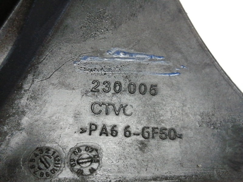 Recambio de soporte motor para opel insignia berlina cosmo referencia OEM IAM 13227767  