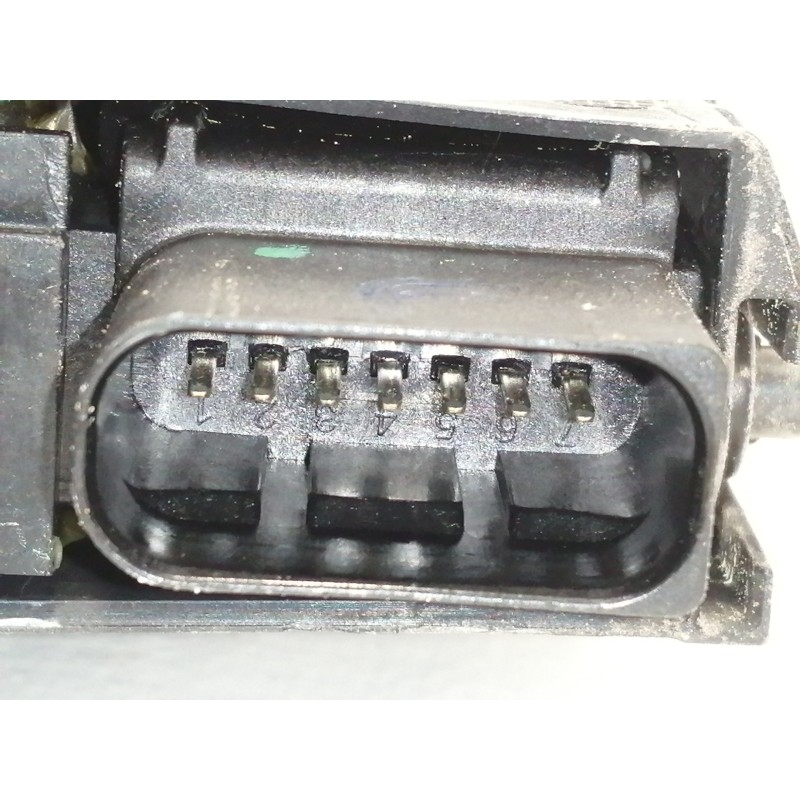 Recambio de cerradura puerta trasera derecha para citroën c4 grand picasso seduction referencia OEM IAM 9810311180  