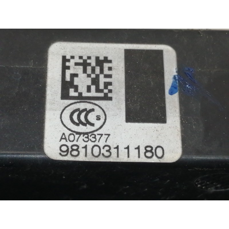 Recambio de cerradura puerta trasera derecha para citroën c4 grand picasso seduction referencia OEM IAM 9810311180  