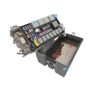 CAJA RELES / FUSIBLES 911603E020 10030614042 BE0200307100457
