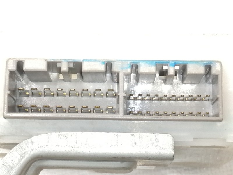 Recambio de modulo electronico para renault koleos dynamique pack2 referencia OEM IAM 28550JY00A  