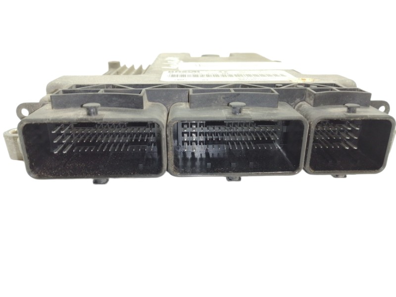 Recambio de centralita motor uce para dacia dokker ambiance referencia OEM IAM 0281030439 127102213R 237104128R