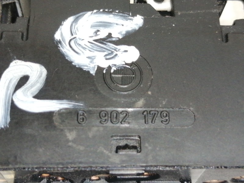 Recambio de mando elevalunas delantero derecho para bmw serie 3 berlina (e46) 320i edition exclusiv referencia OEM IAM 6902179  