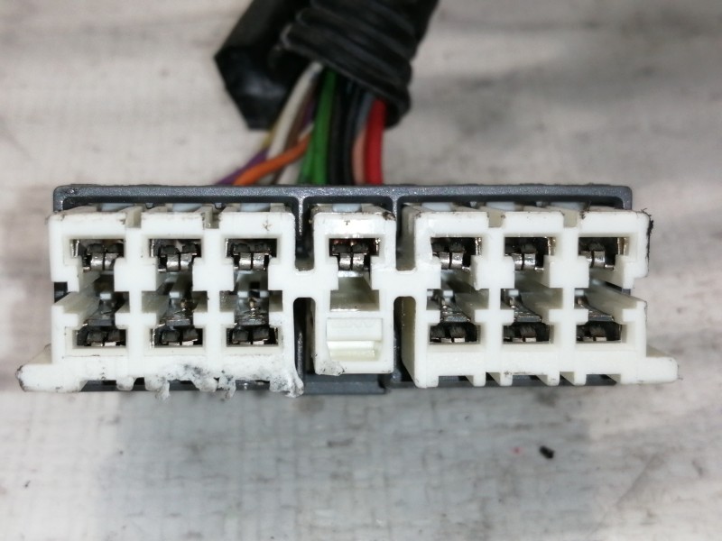 Recambio de retrovisor derecho para peugeot 406 coupe (s1/s2) 2.2 hdi referencia OEM IAM 123421  