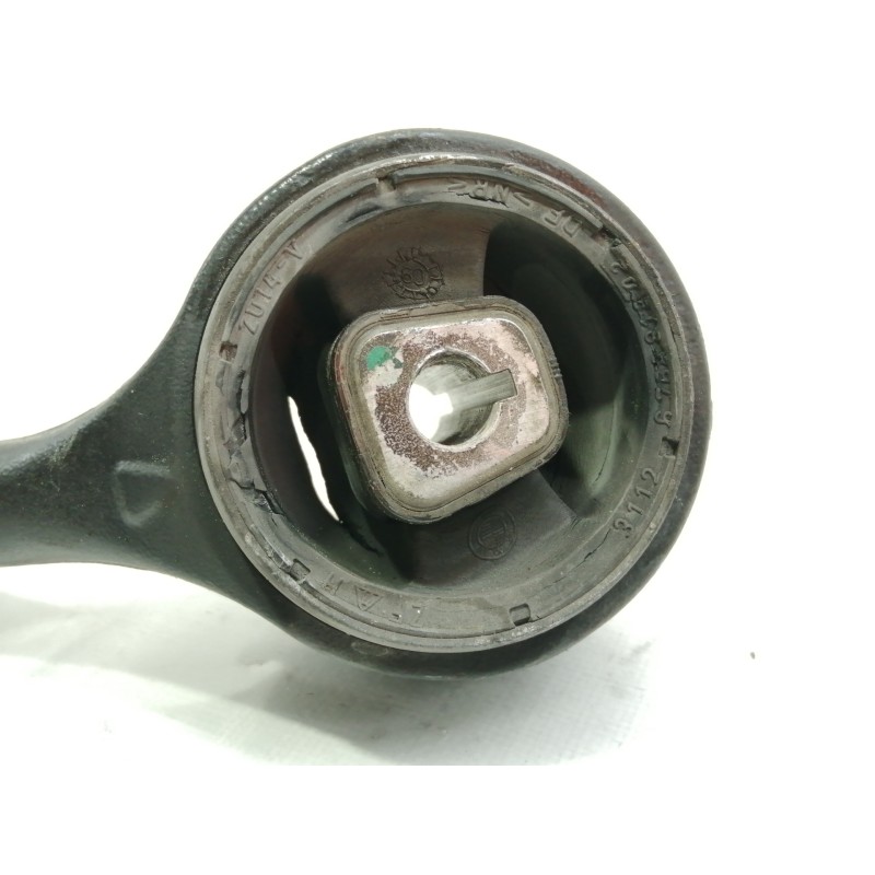 Recambio de brazo suspension inferior delantero derecho para bmw x1 (e84) xdrive 20d referencia OEM IAM 6768984  