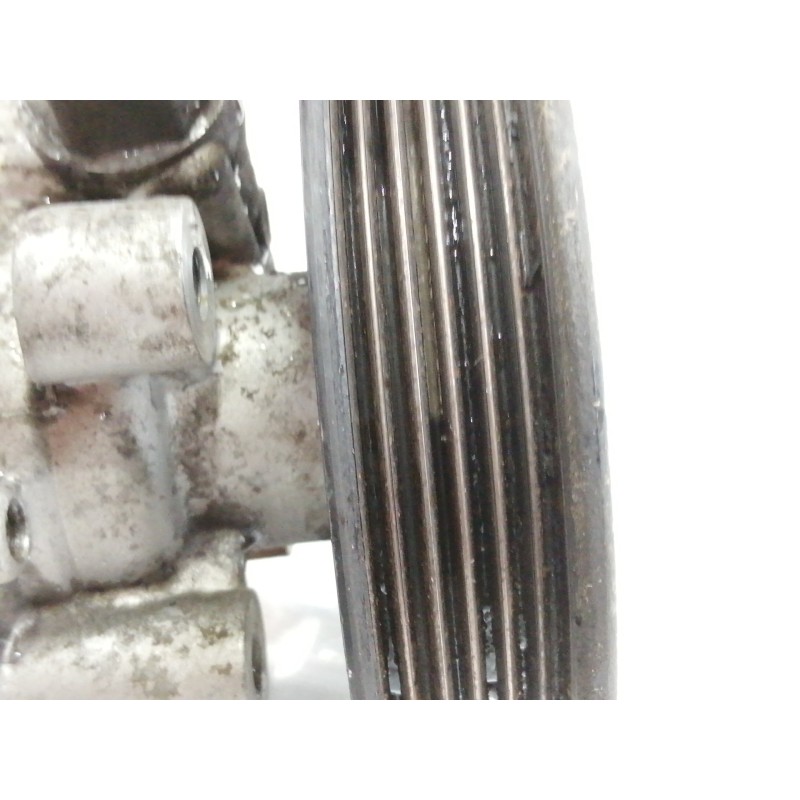 Recambio de bomba direccion para kia carens 2.0 crdi ex monovolumen referencia OEM IAM 0K2KC32600  