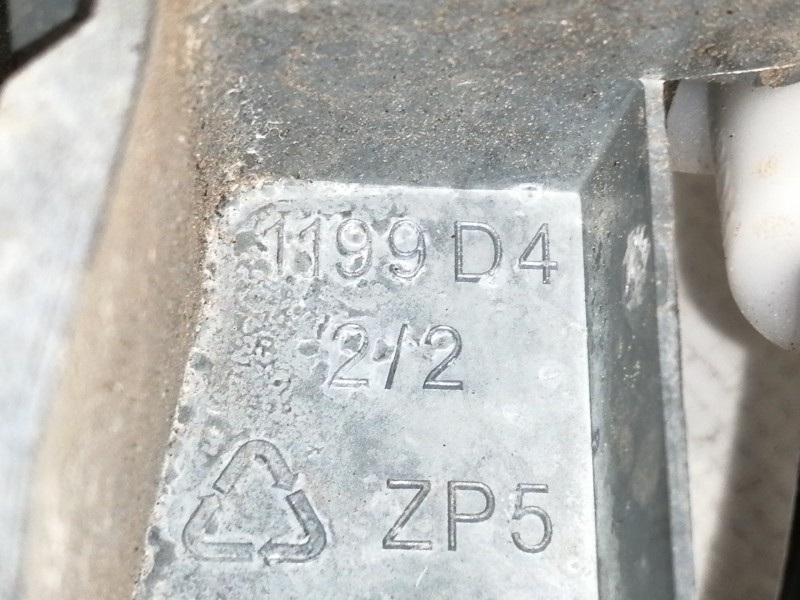 Recambio de cerradura puerta delantera derecha para peugeot 208 active referencia OEM IAM 9812500780  