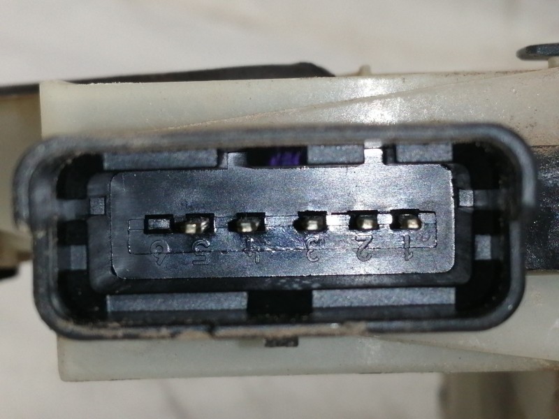 Recambio de cerradura puerta trasera derecha para peugeot 208 active referencia OEM IAM 9812501180 40747192R 