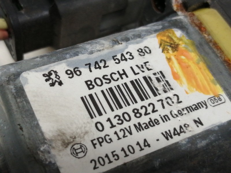 Recambio de elevalunas delantero derecho para peugeot 208 active referencia OEM IAM 9674254380 0130822702 ELECTRICO 5 PUERTAS