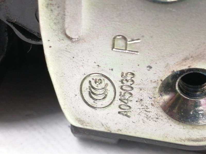 Recambio de cerradura puerta delantera derecha para hyundai i30 (gd) style referencia OEM IAM 81320A6110  